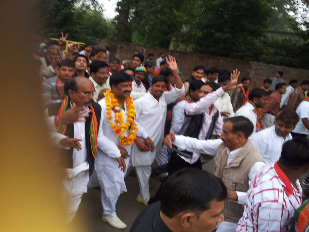 27 अक्टूबर को नामांकन फार्म भरेंगे मधयप्रदेश के सेवढा भाजपा विधायक प्रत्याशी प्रदीप अग्रवाल Madhya Pradesh's Sevdha BJP MLA candidate Pradeep Aggarwal will fill nomination form on October 27.
